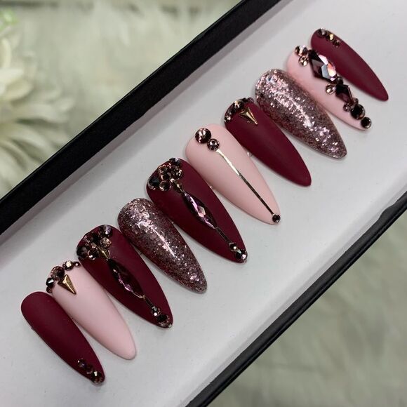 Dutches Fave Press On NailsHandmade Press On NailsFake Nails